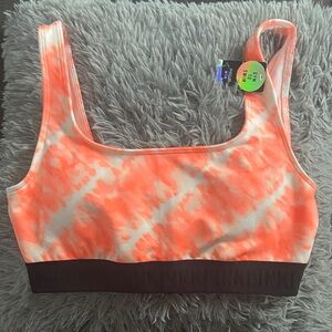 NWT PINK VICTORIA SECRET ULTIMATE SPORTS BRA SIZE M